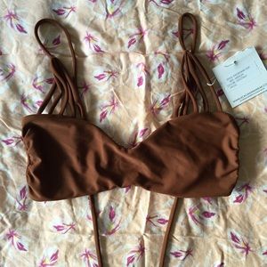 NWT Acacia krobokan top, coconut, medium