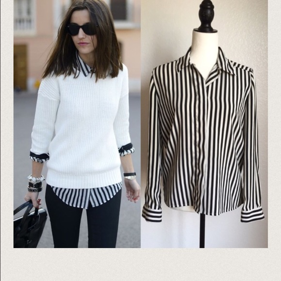 🎉😊Black & white striped blouse