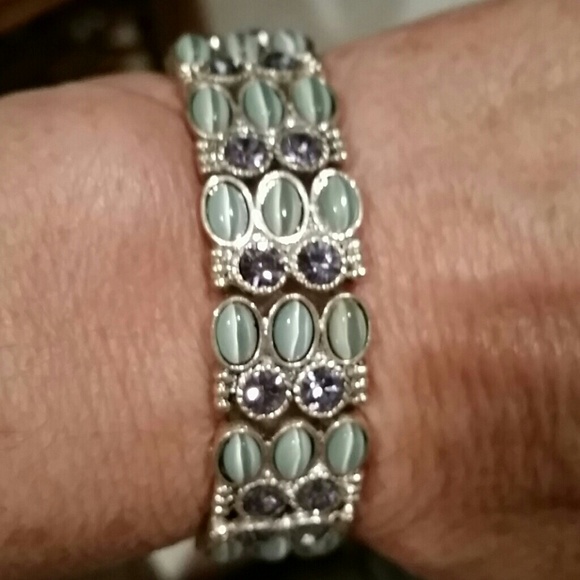 Gorgeous bracelet