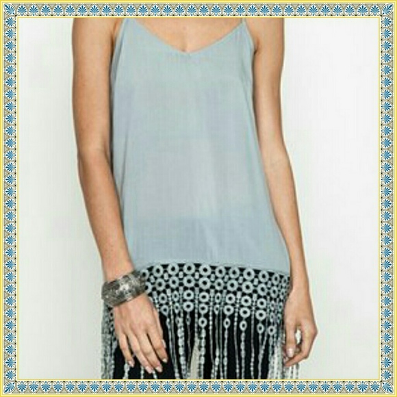 ๐ด๐HOST PICK๐๐ดFringe Tank - Picture 3 of 5