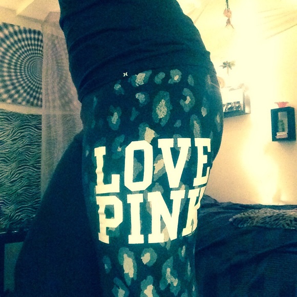 VS sweat pants love pink!