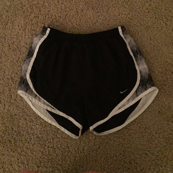 shorts bundle (3 nikes, 1 mizuno)
