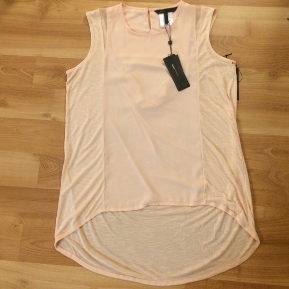 BCBGMaxAzria Tops - FINAL SALE! 🎉NWT peach chiffon and knit tank