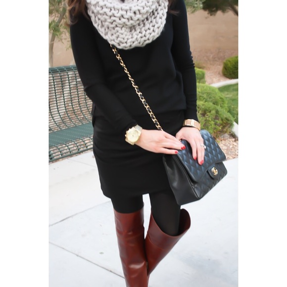 💕REDUCED 🎀 Banana Republic Structured Mini Skirt - Picture 1 of 3