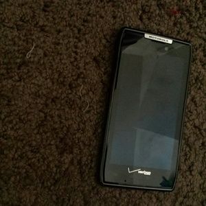 Motorola droid carrier Verizon