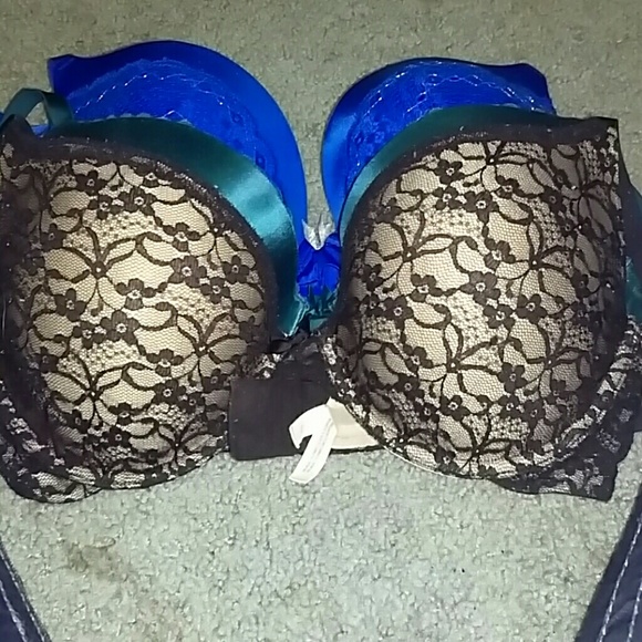 Gently worn Aerie 36D Brooke bras