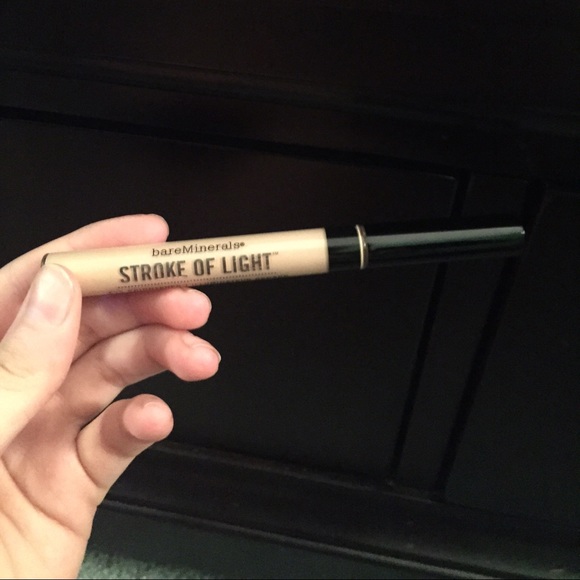 Bareminerals stroke of light concealer