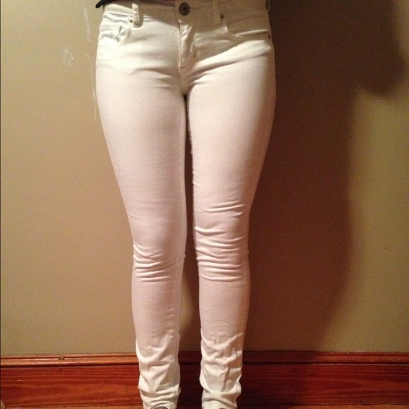 American Eagle Outfitters SuperStretch Skinny Jean