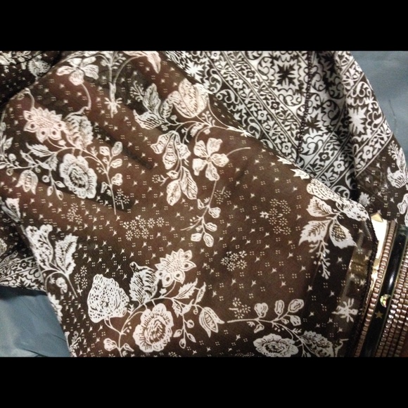 TRADED-Sheer delicate delight - Picture 3 of 4