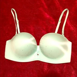 Sold to BriannaV & her Boo 😊