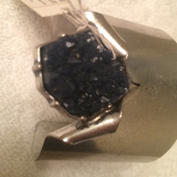 BCBG Silver cuff bracelet - Picture 4 of 4