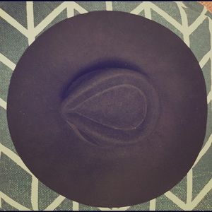 Black Felt Wide Brim Hat