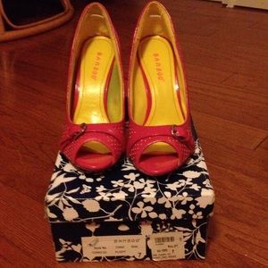 Pink and yellow heals