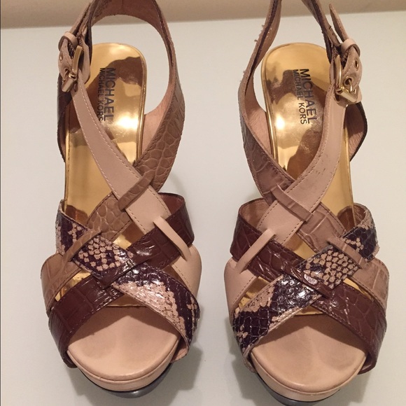 👠SALE 👠Michael Kors NIKI CROSS STRAP heels
