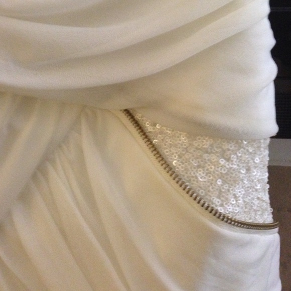 🔴Pretty Off White One Shoulder Dress-Junior-L - Picture 3 of 4