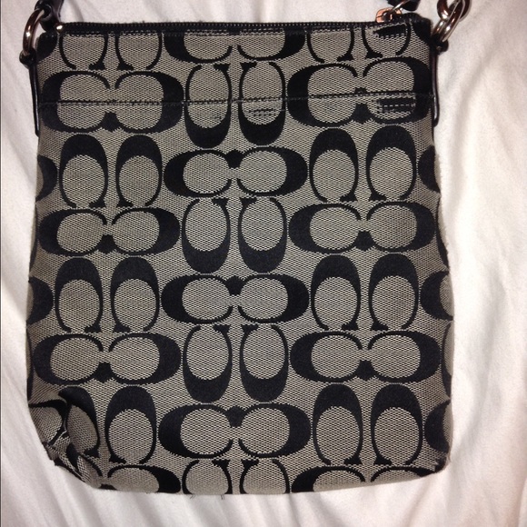 Authentic Coach Crossbody - Picture 2 of 2