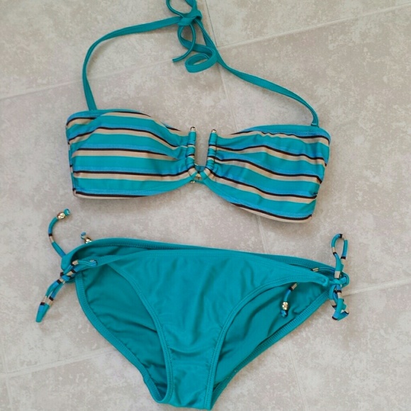 Turquoise  bikini  set