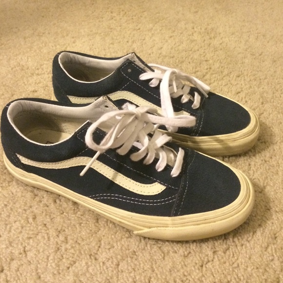 Vans Shoes - Classic Vans