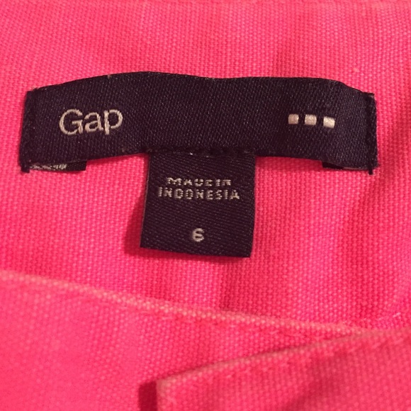 Gap Sz 6 Chino Shorts, EUC Hot Pink - Picture 2 of 4