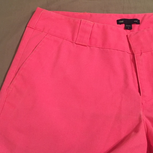 Gap Sz 6 Chino Shorts, EUC Hot Pink - Picture 3 of 4