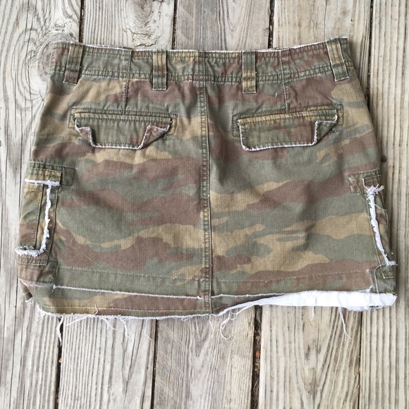 Distressed camouflage skirt - Picture 4 of 4