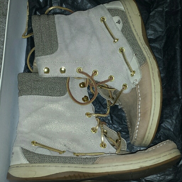 Sperry Boots w gold