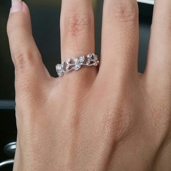 Parade Lyria Leaves Diamond Wedding Ring - Picture 3 of 4