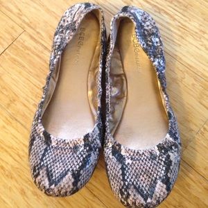 Snakeskin flats