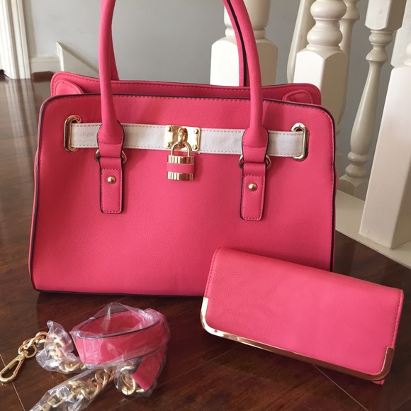 Bundle of Two Charming Charlie's Bags