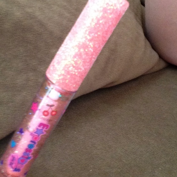 Lip gloss
