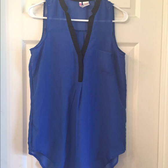 beautiful top and very fresh 👚
