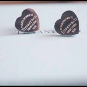 Tiffany & co. Earrings.