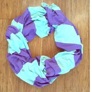 Lululemon Clarity Scarf