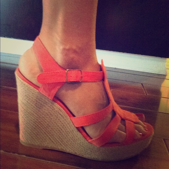 Coral wedges