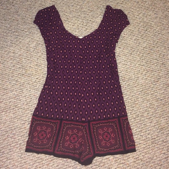 ❌SOLD❌ Short Sleeve Romper - Picture 1 of 4