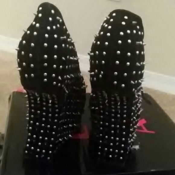 Never Worn Wedges