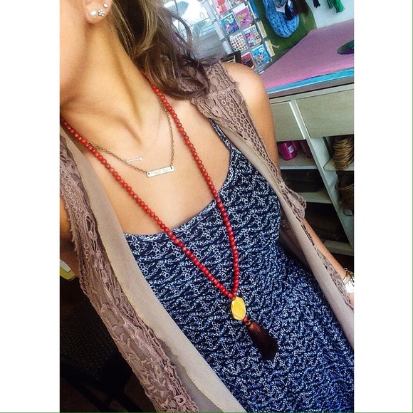 RED TASSEL NECKLACE