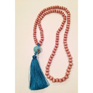 TASSEL NECKLACE