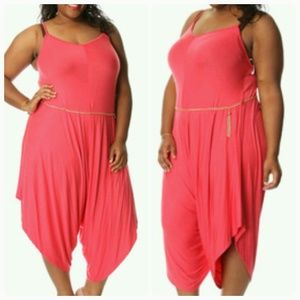 Curvygirl Fashion spaghetti strap jumper