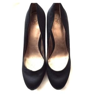 Stunning platform heels, no longer fit after kids