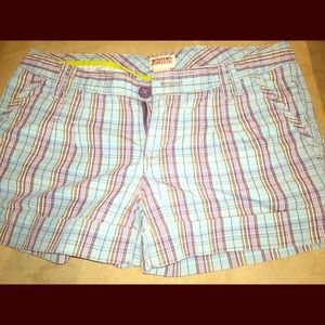 Very comfy Mossimo plaid shorts! Size 1
