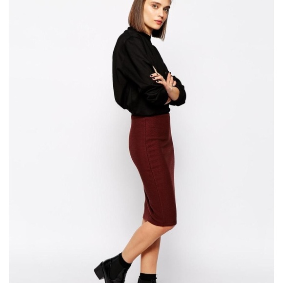 Cotton on burgundy pencil skirt