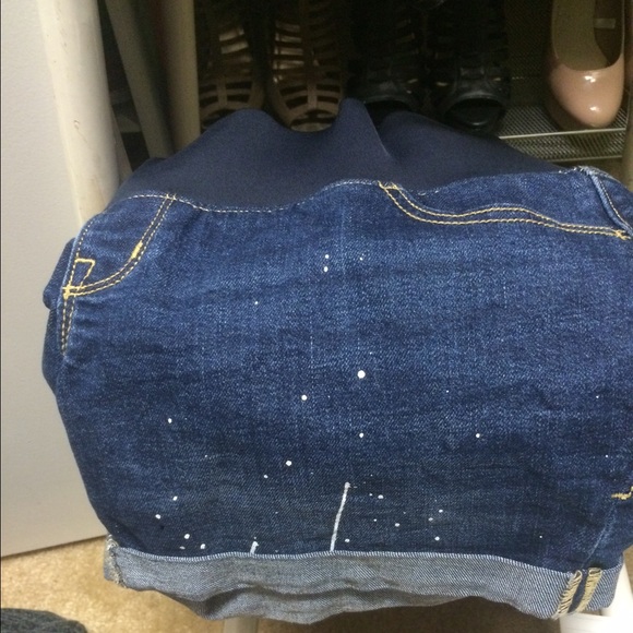 Maternity shorts - Picture 1 of 1