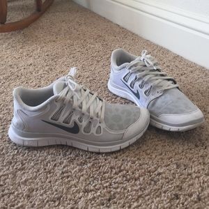 White cheetah Nike Free Run 3.0