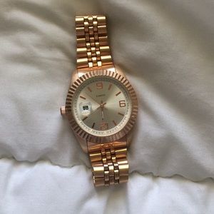 Rose gold boyfriend watch
