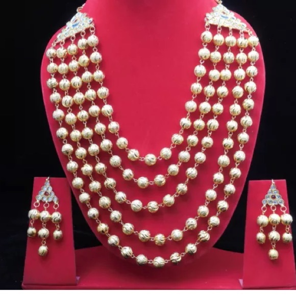 Brand new gold layered set