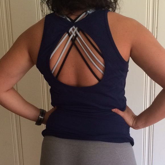 💥SOLD💥 Lululemon Free to Be Wild Bra - Picture 3 of 3