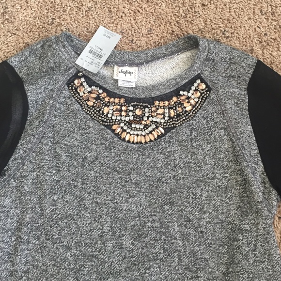 LAST CHANCE🎉Day trip sweater! 💕