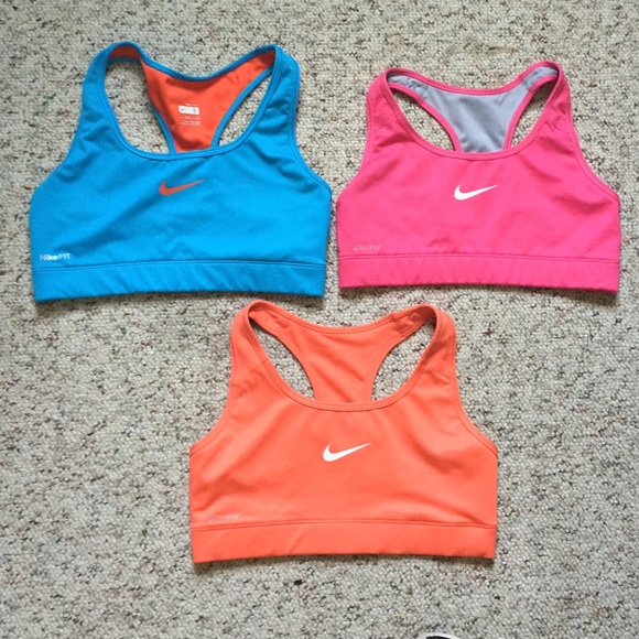 Nike Other - Nike sports bras sz small