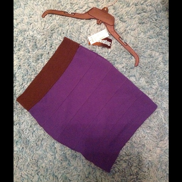 Royal blue Spandex pencil skirt - Picture 2 of 4